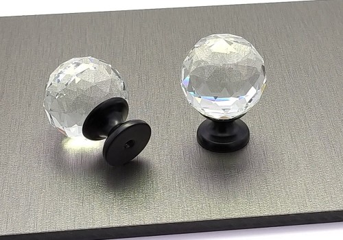 DM-gałka Crystal Palace 30mm Czarna stopka