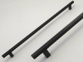 Uchwyt radełkowany PREGO czarny mat L-320mm
