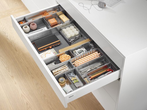 BLUM-TBX ANTARO Biały wysokość "M" L-650 65kg (kpl)