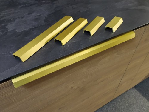 Uchwyt krawędziowy AK09 Złoty mat