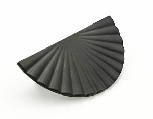 CB2-uchwyt 64mm półokrągły CZARNY MATOWY SŁOŃCE