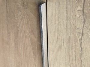 Uchwyt krawędziowy AK06 Zaoblony chrom połysk L-1000